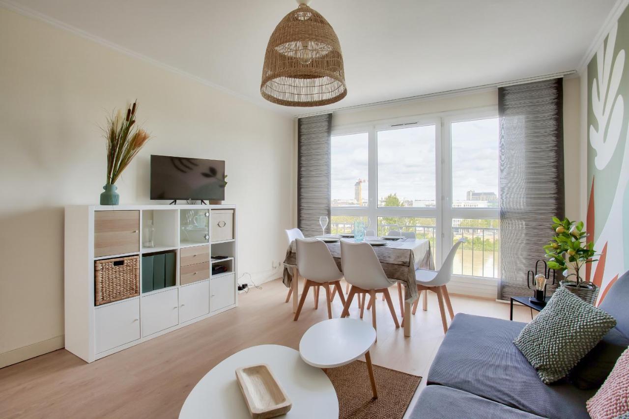 Escapade Sur L'Ile De Nantes Avec Vue Sur La Loire Apartment Exterior photo